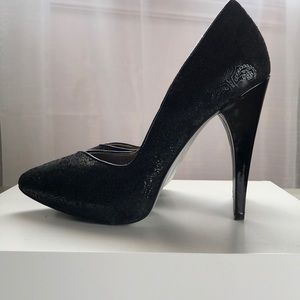Naughty Monkey Suede Pumps